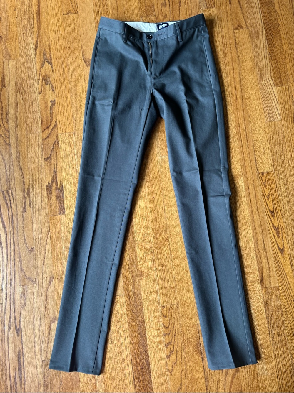 Lands’ End slim fit Men's Pants in Charcoal Gray